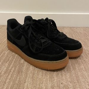 ONLY WORN ONCE - Nike Airforce 1